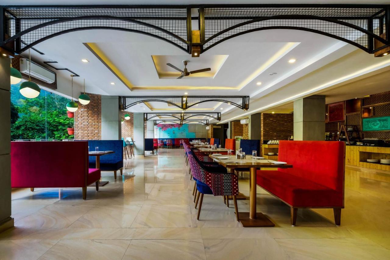 Summit By The Ganges Beach Resort & Spa Rishīkesh Zewnętrze zdjęcie